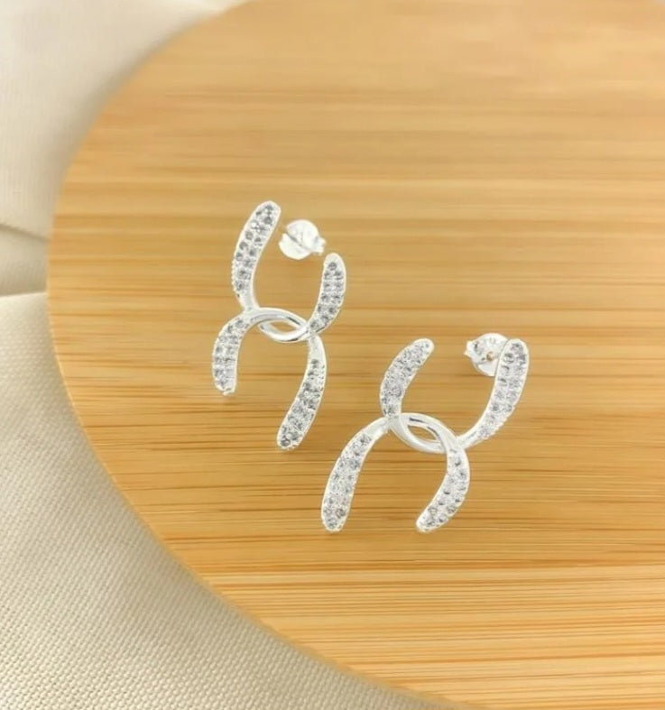 BRINCO MODERNO ENTRELAÇADO