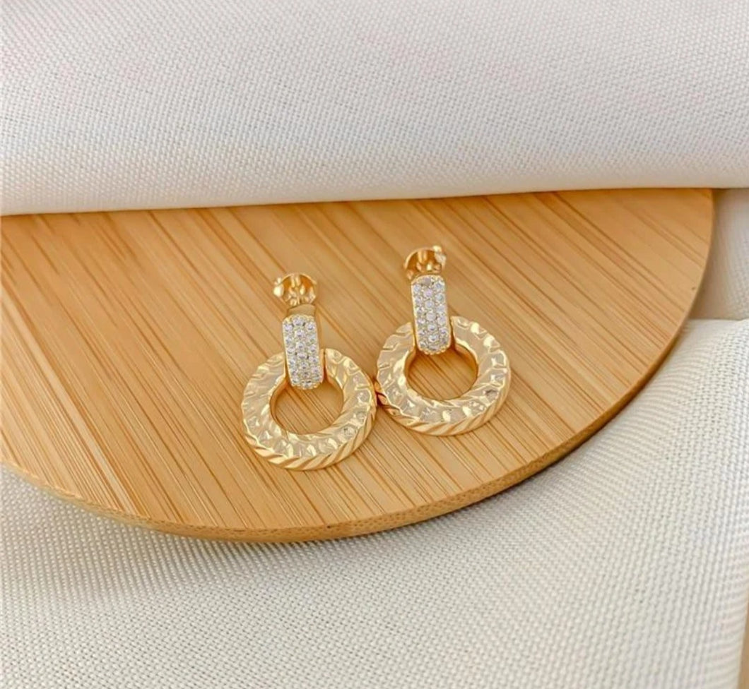 BRINCO BASE CRAVEJADA REDONDO