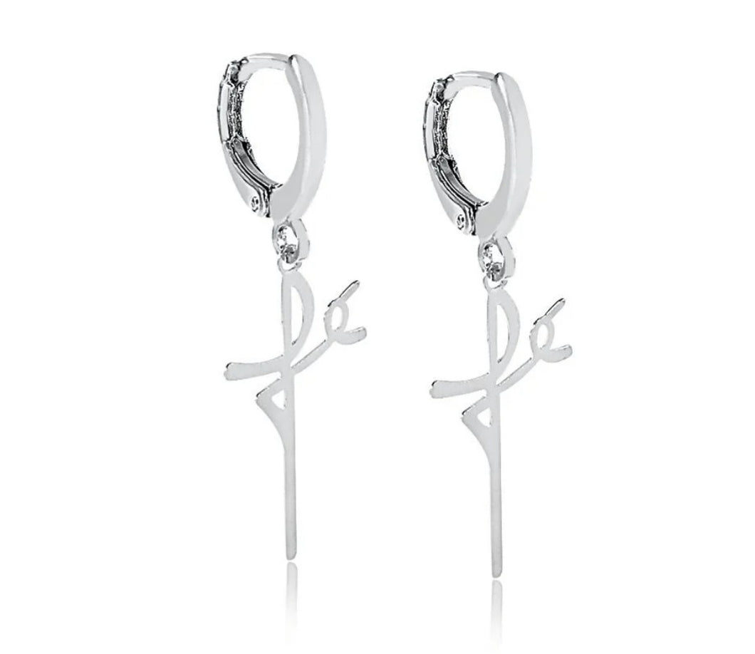 ARGOLA REDONDA PINGENTE FÉ RÓDIO BRANCO