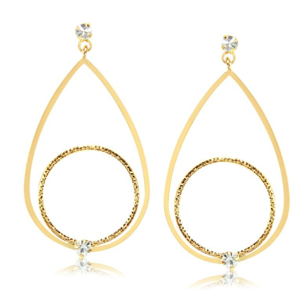 BRINCO GOTA COM PONTO DE LUZ