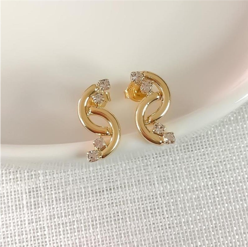 BRINCO EAR CUF DELICADO